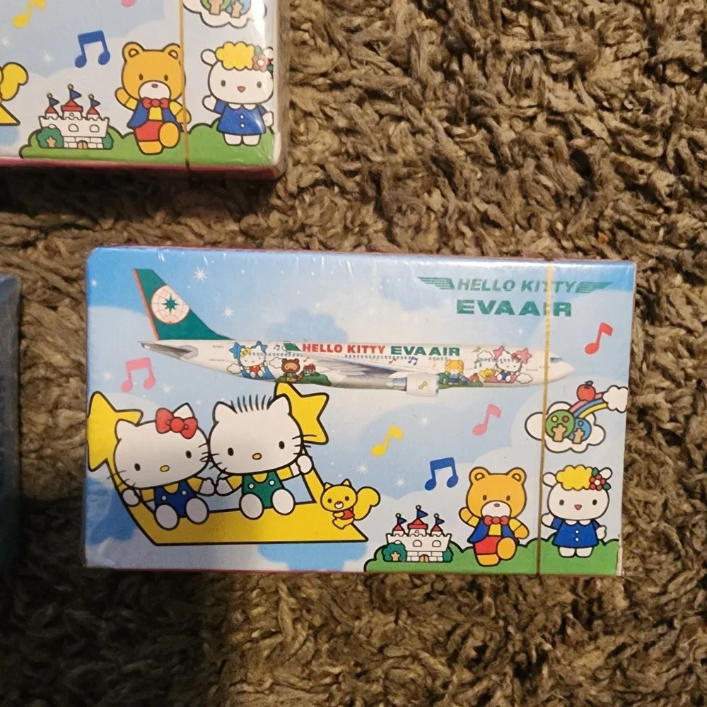 3 Taiwan‎ EVA AIR SANRIO CHARACTER Hello Kitty Playing card deck 1974, 2012